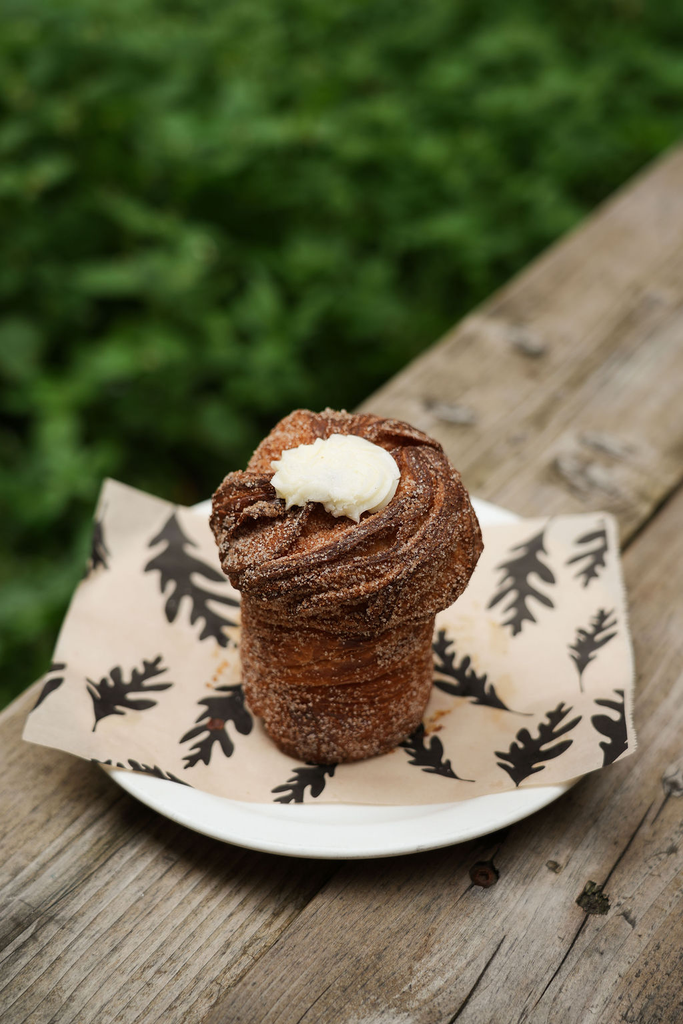 Cruffin à la cannelle
