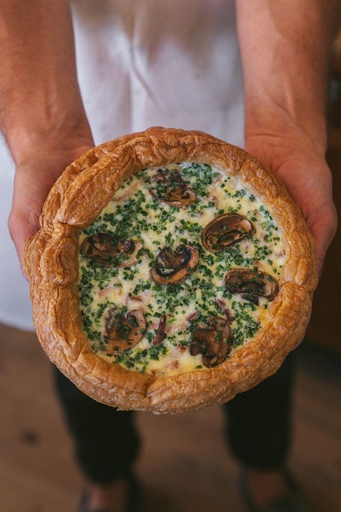 Tarte salée Poireaux, patates, romarin et bacon